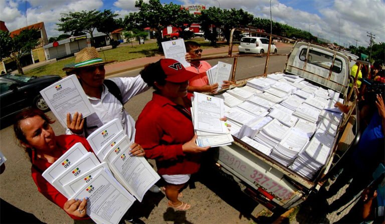 reunen-mas-firmas-que-los-votos-que-saco-jhonny-pero-la-burocracia-y-costos-traban-su-revocatorio-12-03-2024