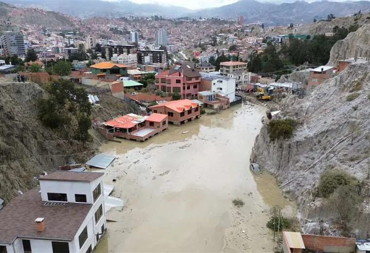 bajo-llojeta_1261038842_760x520