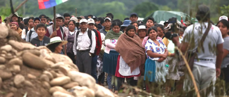 un-punto-de-bloqueo-en-el-tropico-de_101-12170885_20250610144712
